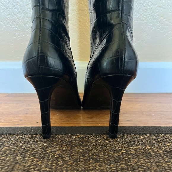 Ralph Lauren crocodile embossed black leather boots - Picture 4 of 14